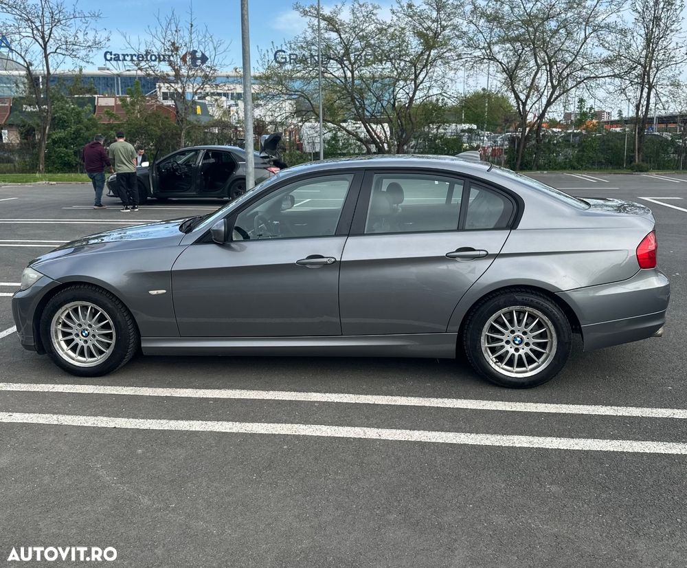 BMW Seria 3 320d DPF Aut. - 6