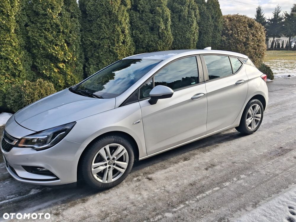 Opel Astra 1.6 CDTI Enjoy - 1