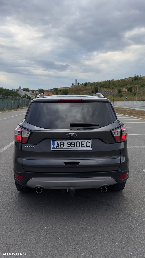 Ford Kuga - 4
