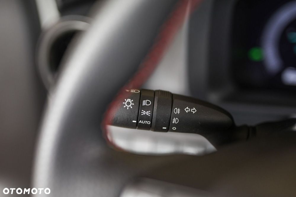 Toyota C-HR - 12
