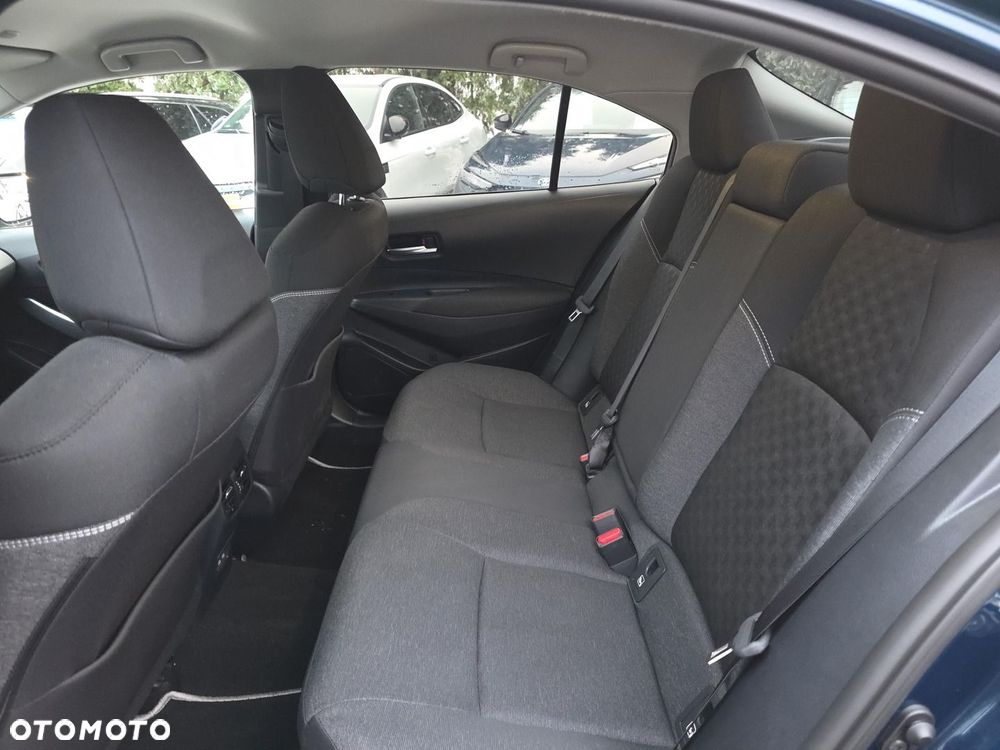 Toyota Corolla 1.8 Hybrid Style - 13