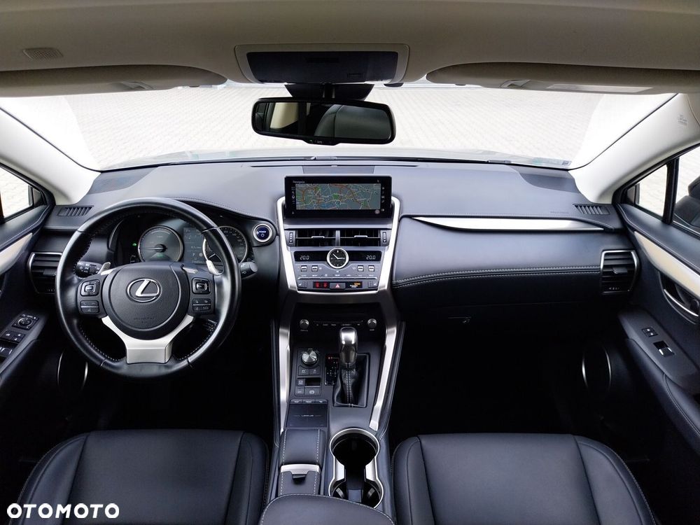 Lexus NX 300h F Impression AWD - 9