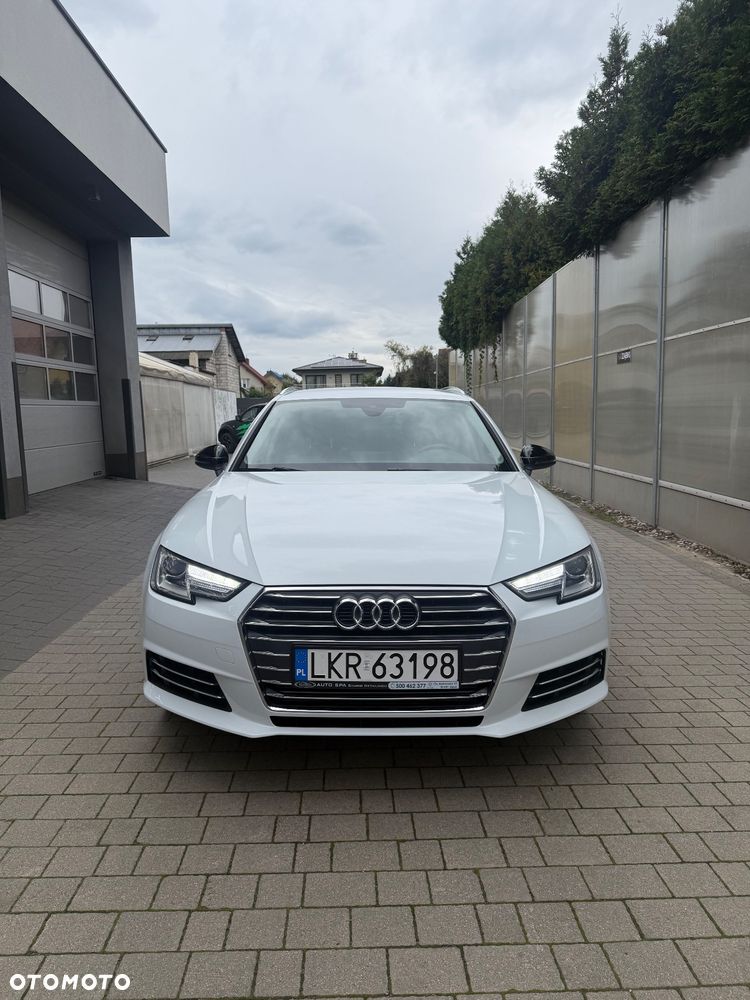 Audi A4 Avant 2.0 TFSI ultra S tronic - 2