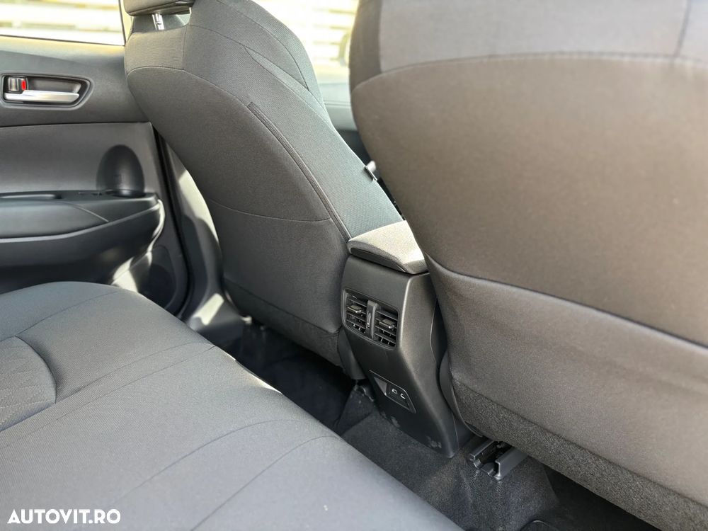 Toyota Corolla Cross - 10