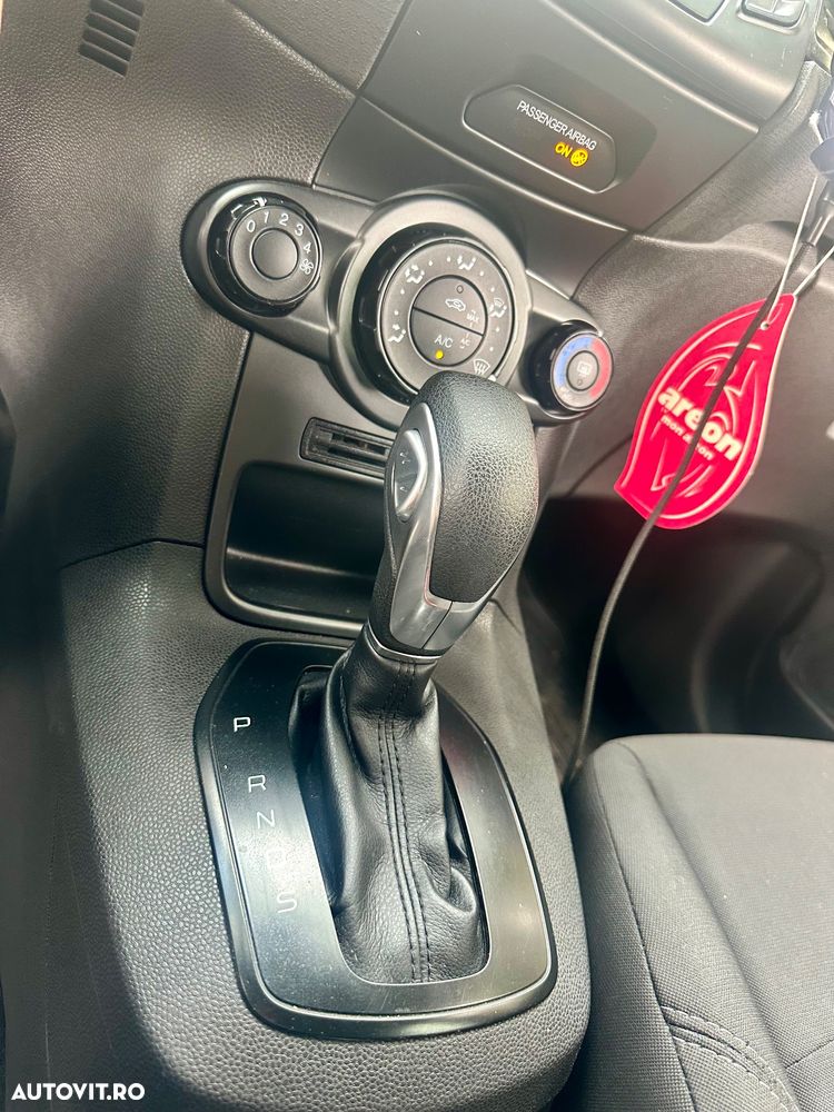 Ford Fiesta - 11