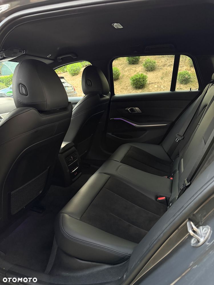 BMW Seria 3 320d xDrive MHEV M Sport sport - 14