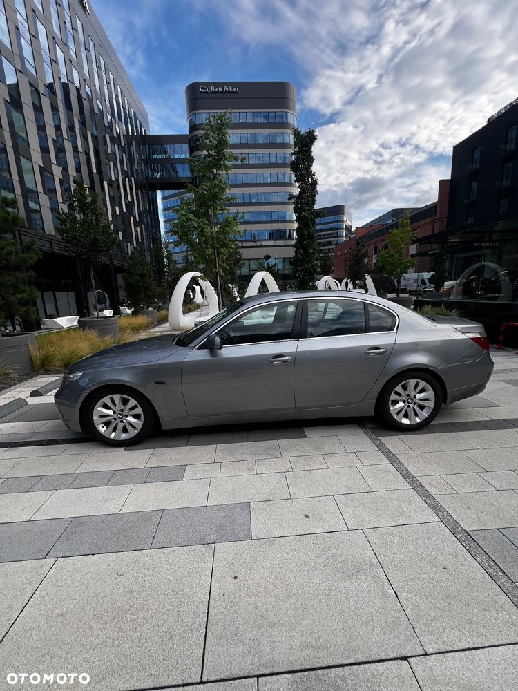 BMW Seria 5 525d - 10