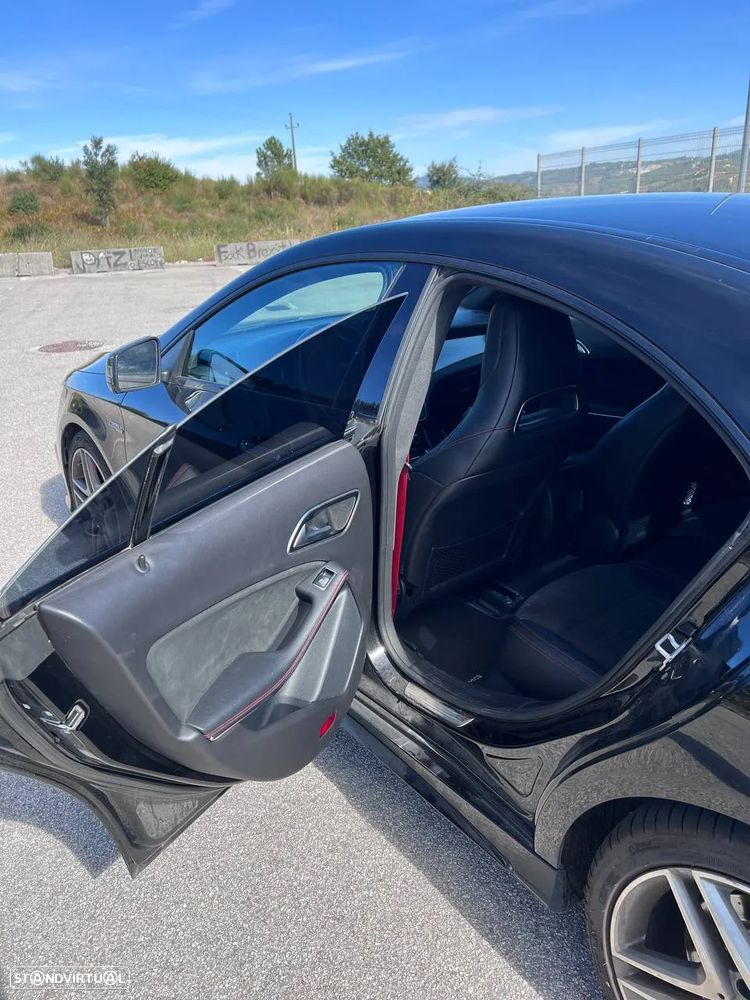 Mercedes-Benz CLA 45 AMG 4Matic 7G-DCT - 13