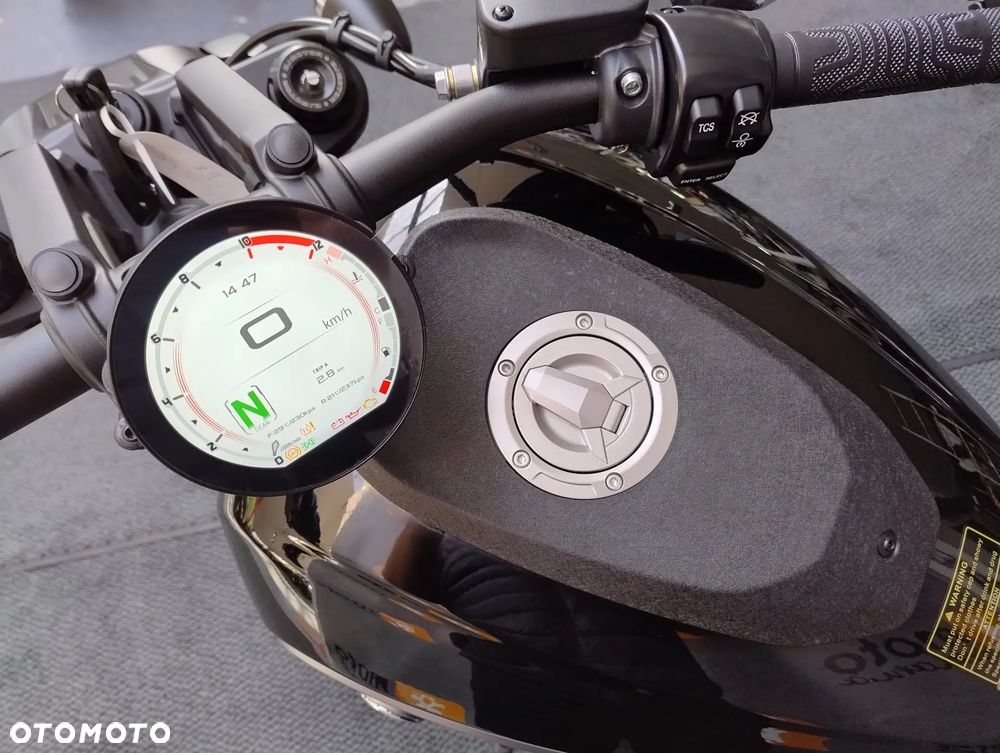 QJMOTOR SRV 600V - 15