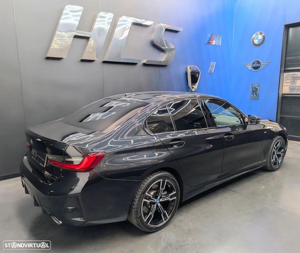 BMW 320 e Pack Desportivo M Auto - 36