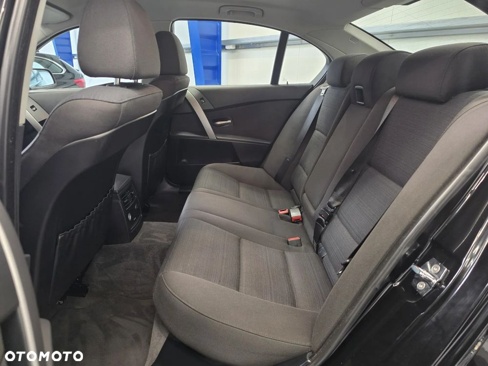 BMW Seria 5 520d Special Edition - 24