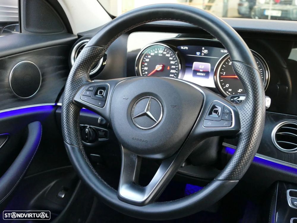 Mercedes-Benz E 200 d Avantgarde - 32