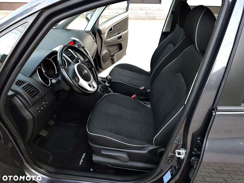 Kia Venga 1.6 CRDi 128 Platinum Edition - 23
