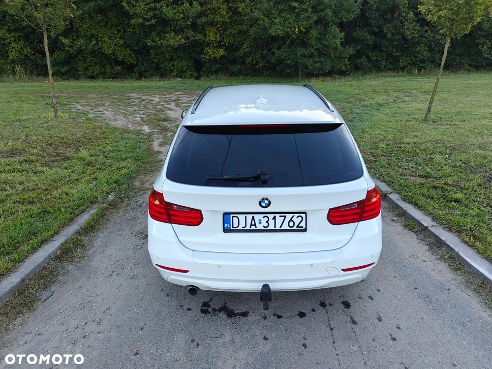 BMW Seria 3 320d xDrive - 6