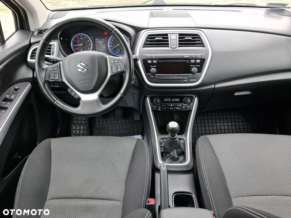 Suzuki SX4 S-Cross 1.6 Comfort - 14