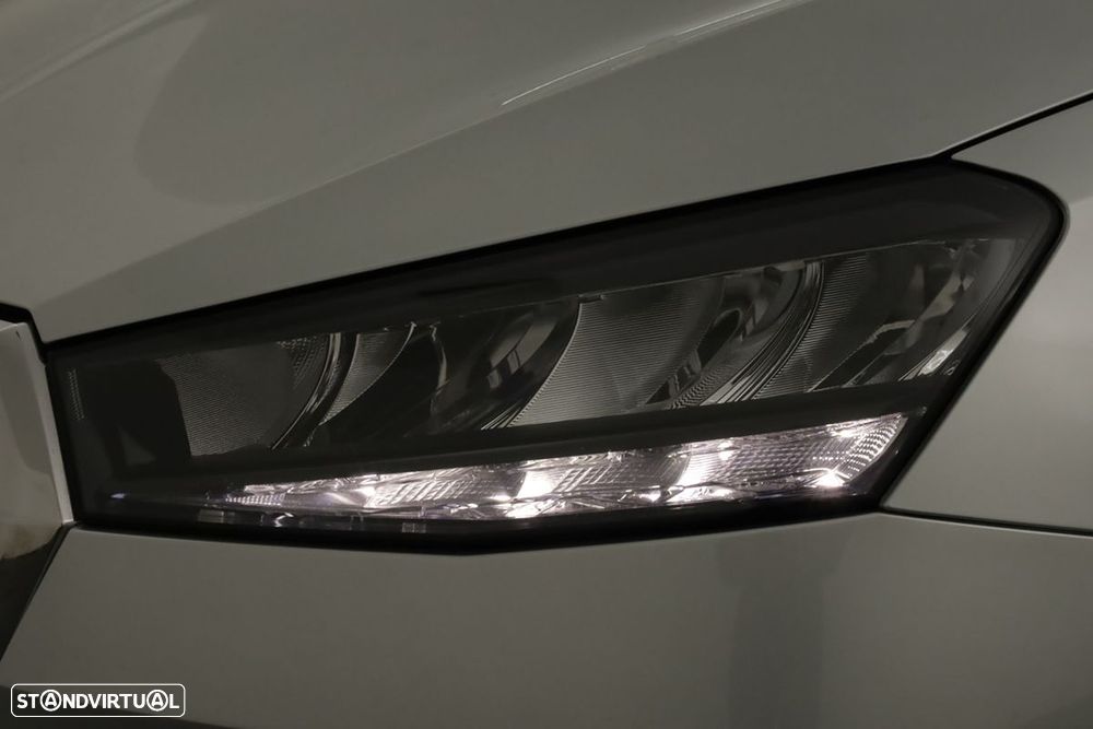 Skoda Fabia 1.0 TSI DSG — fotografia 6