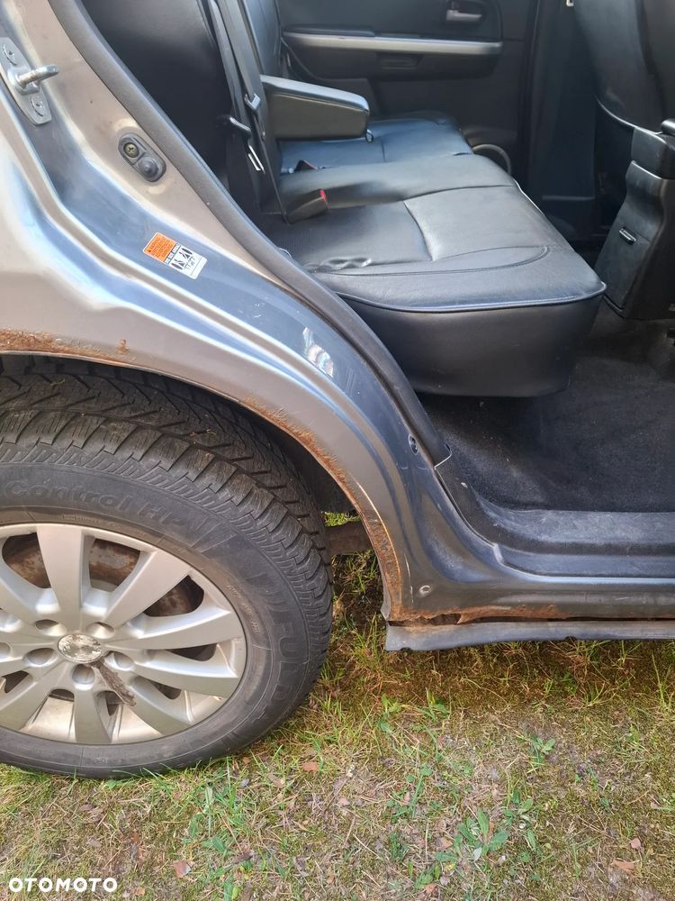 Suzuki Grand Vitara 1.9 DDiS Comfort - 14