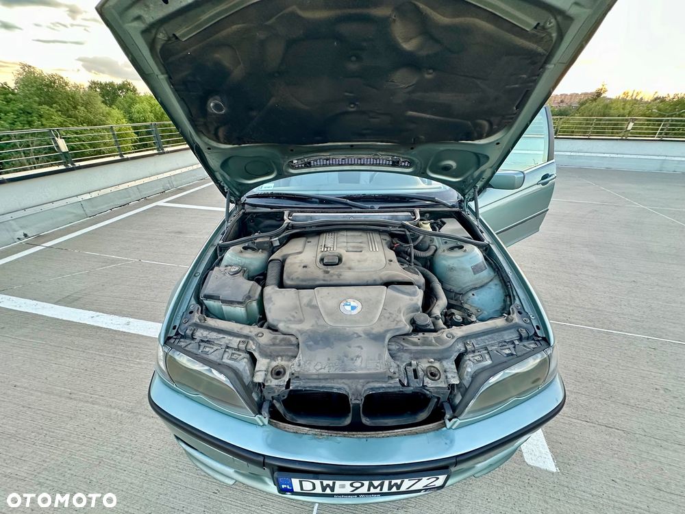 BMW Seria 3 320d Edition Sport - 14