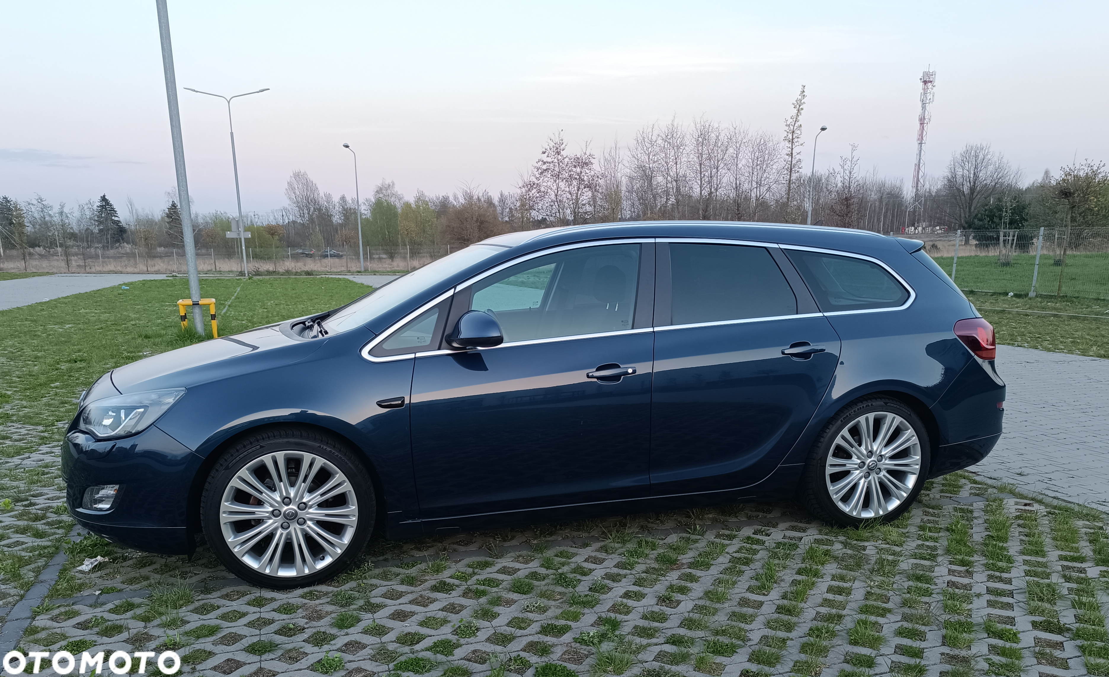 Opel Astra IV 1.4 T Sport - 9