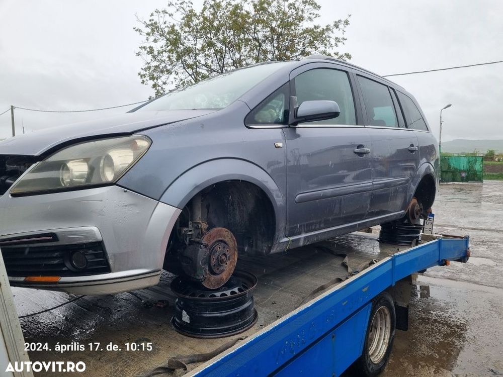 Dezmembram Opel Zafira B 1.9CDTI - 2
