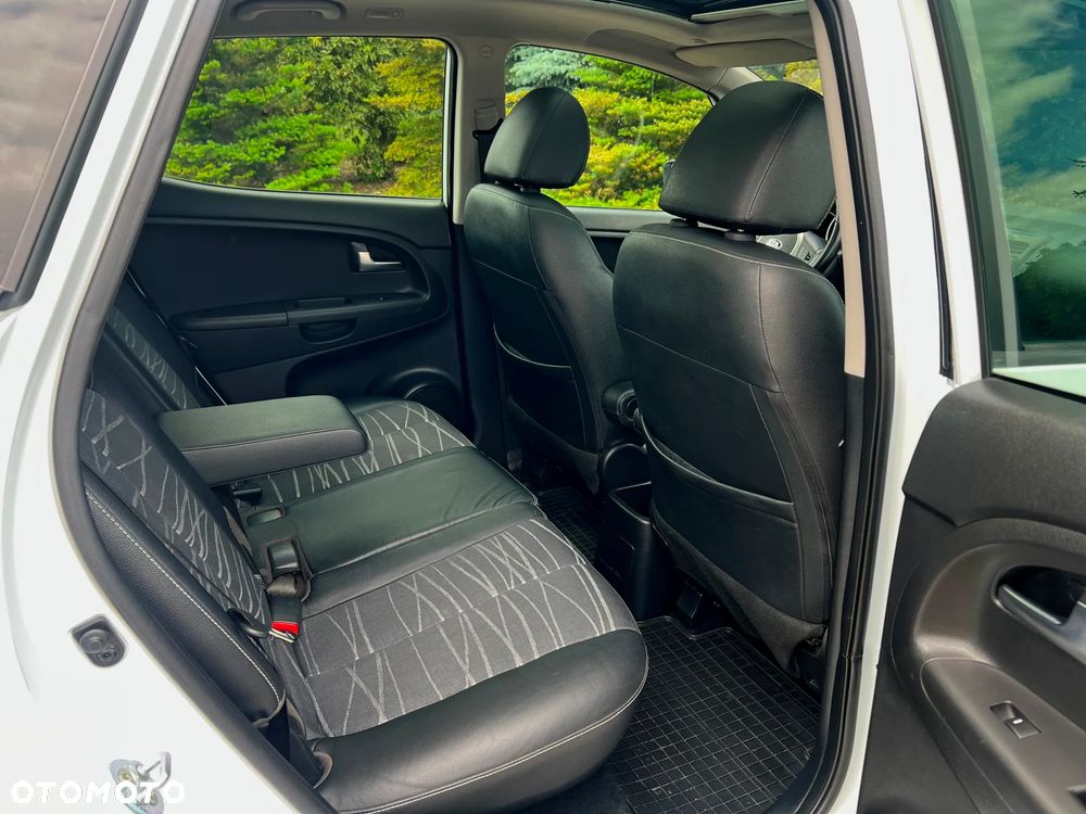 Kia Venga 1.4 CRDi XL - 14
