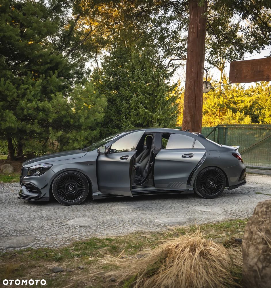 Mercedes-Benz CLA 180 7G-DCT AMG Line - 20