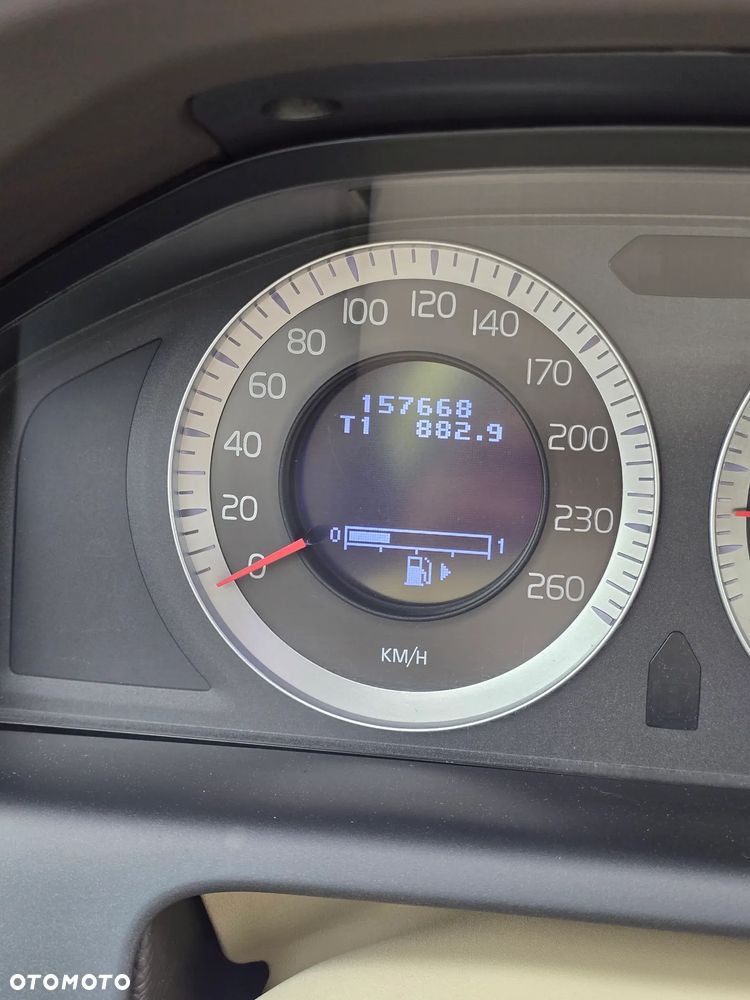Volvo XC 60 2.4D Kinetic - 27