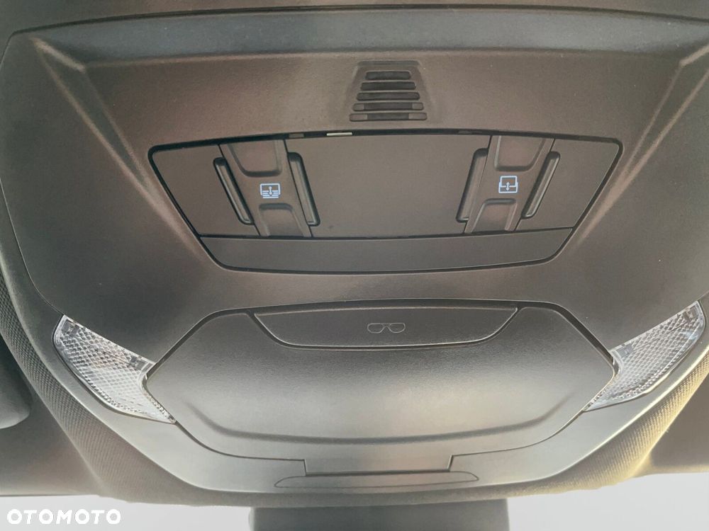 Ford Kuga - 40