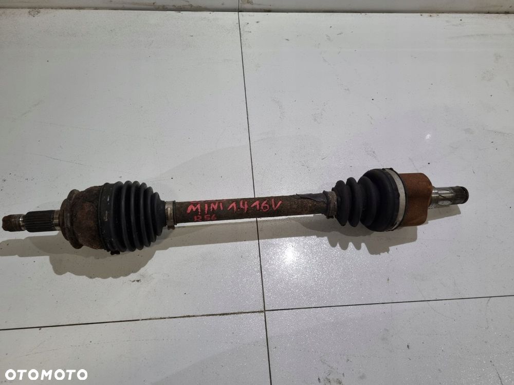 MINI COOPER R56 PÓŁOŚ LEWA KRÓTKA 1.4 16V - 1