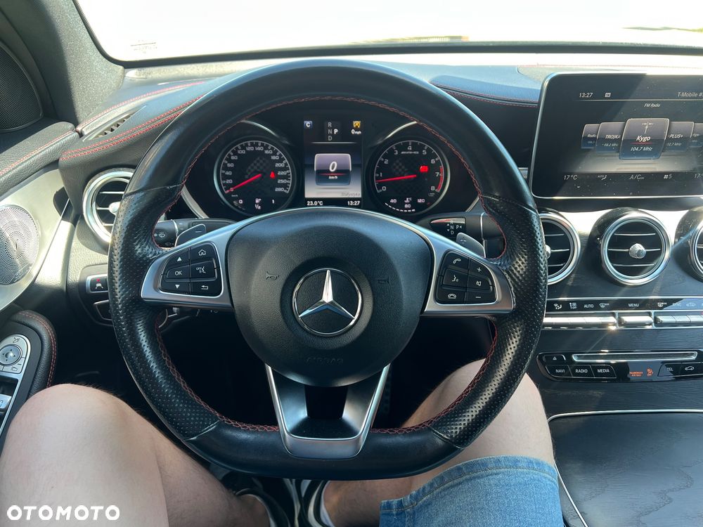 Mercedes-Benz GLC - 12