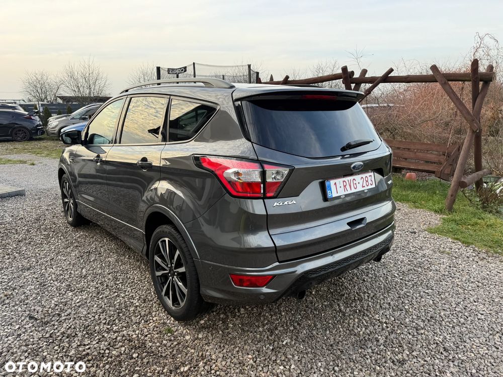 Ford Kuga - 11