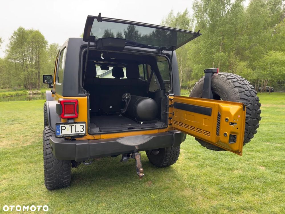 Jeep Wrangler - 15