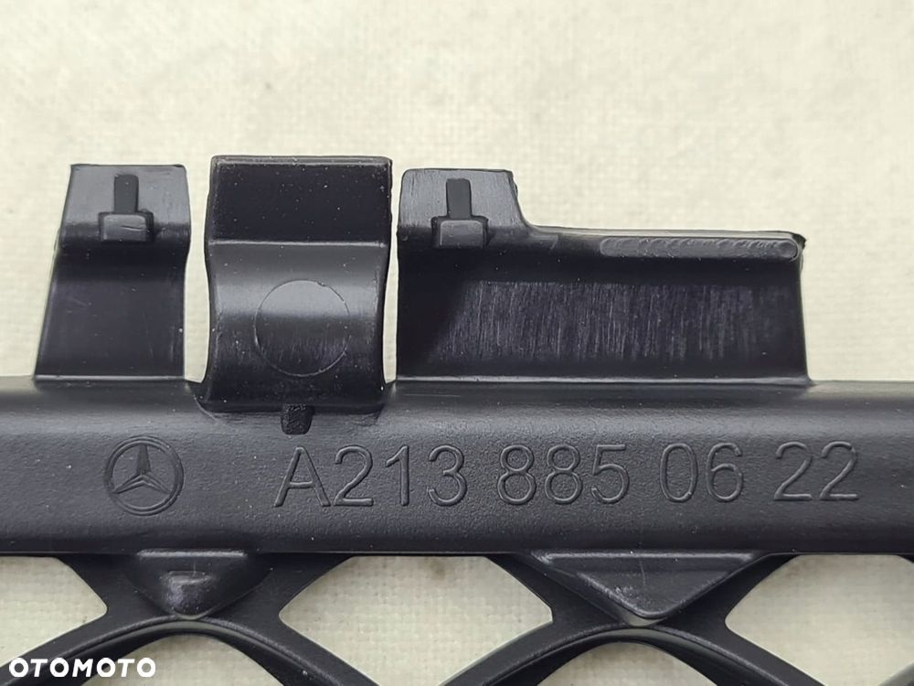 MERCEDES E-KLASA W213 ATRAPA KRATKA ZDERZAKA PRZÓD - 2