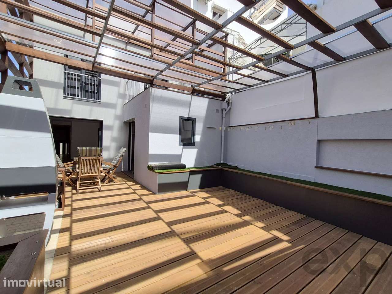 Casa nova, 2 quartos, amplo pátio, centro de Alvor - Grande imagem: 2/47