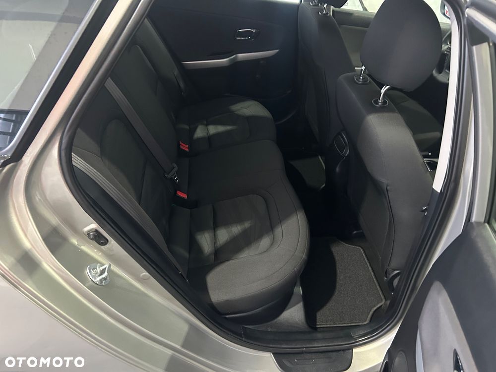 Kia Ceed 1.6 CRDi Smart - 24