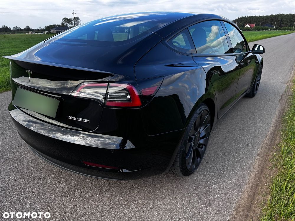 Tesla Model 3 - 6