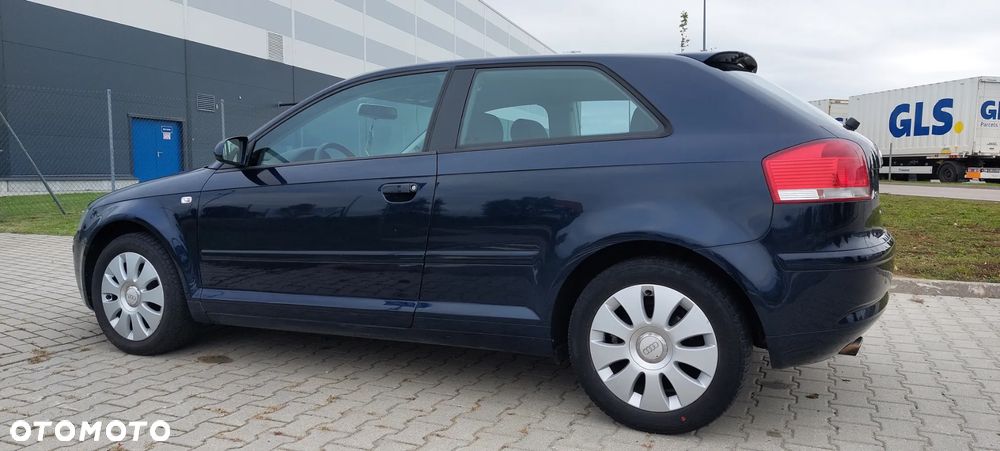 Audi A3 1.6 Ambiente - 11
