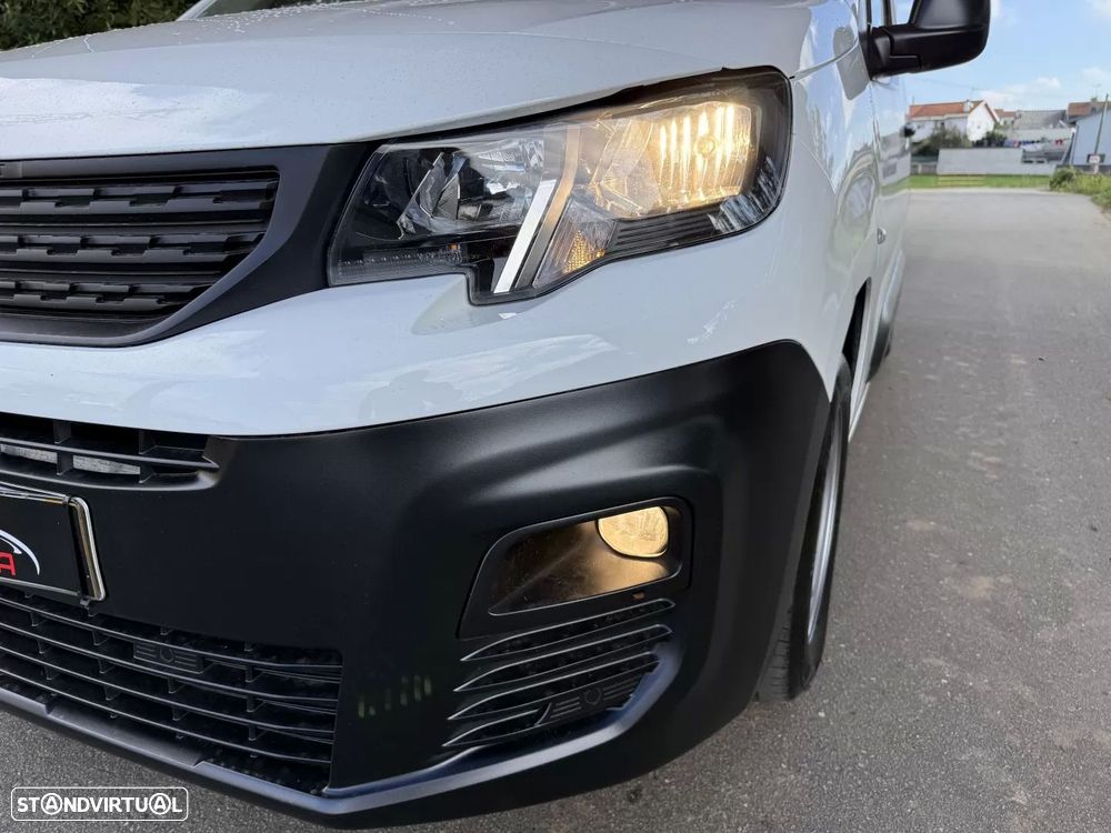 Peugeot partner 1.5 bluehdi premium gps ecrã 102 3 lug - 9