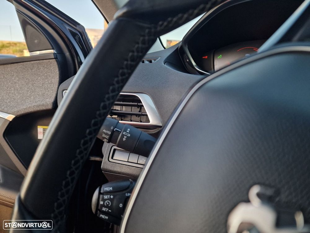 Peugeot 3008 1.2 PureTech Allure Grip Control - 20