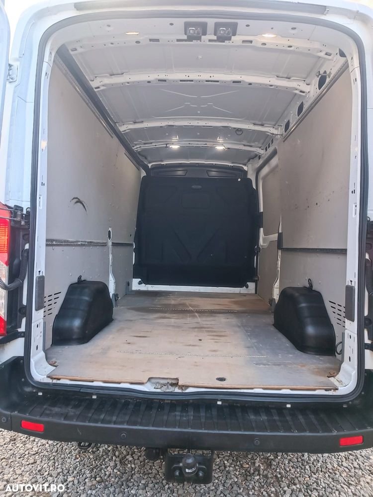 Ford Transit - 8