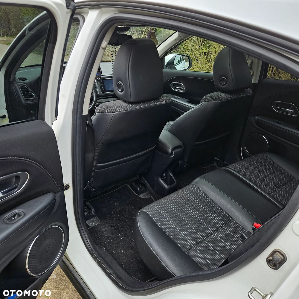 Honda HR-V 1.5 i-VTEC CVT Executive - 11