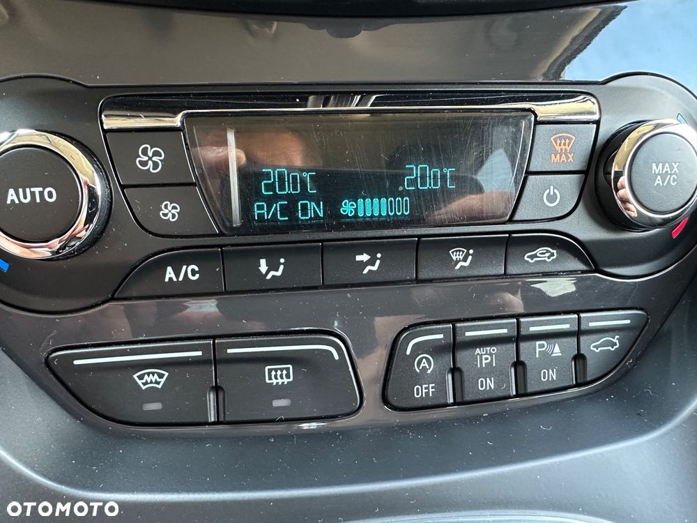 Ford Kuga 1.5 EcoBoost FWD Titanium ASS - 12