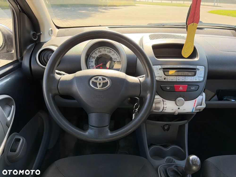 Toyota Aygo - 14