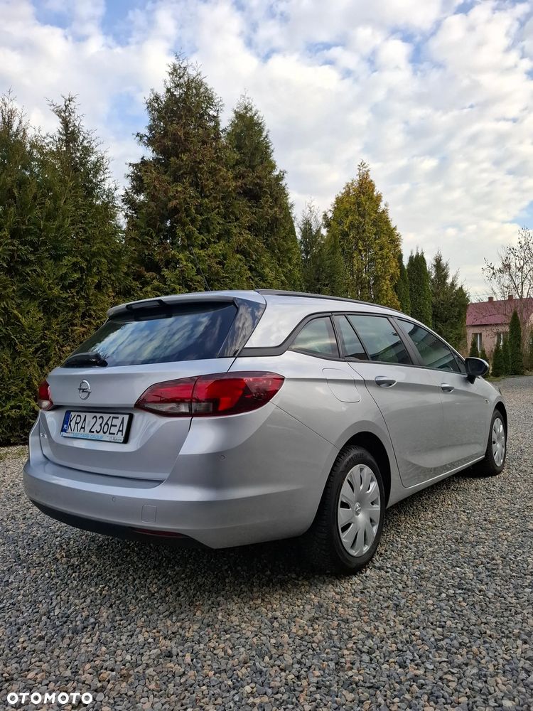 Opel Astra 1.6 CDTI Dynamic - 5