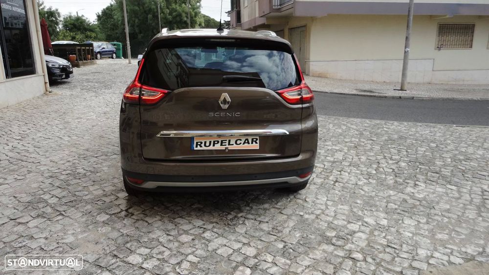 Renault Grand Scénic 1.6 dCi Bose Edition SS - 6