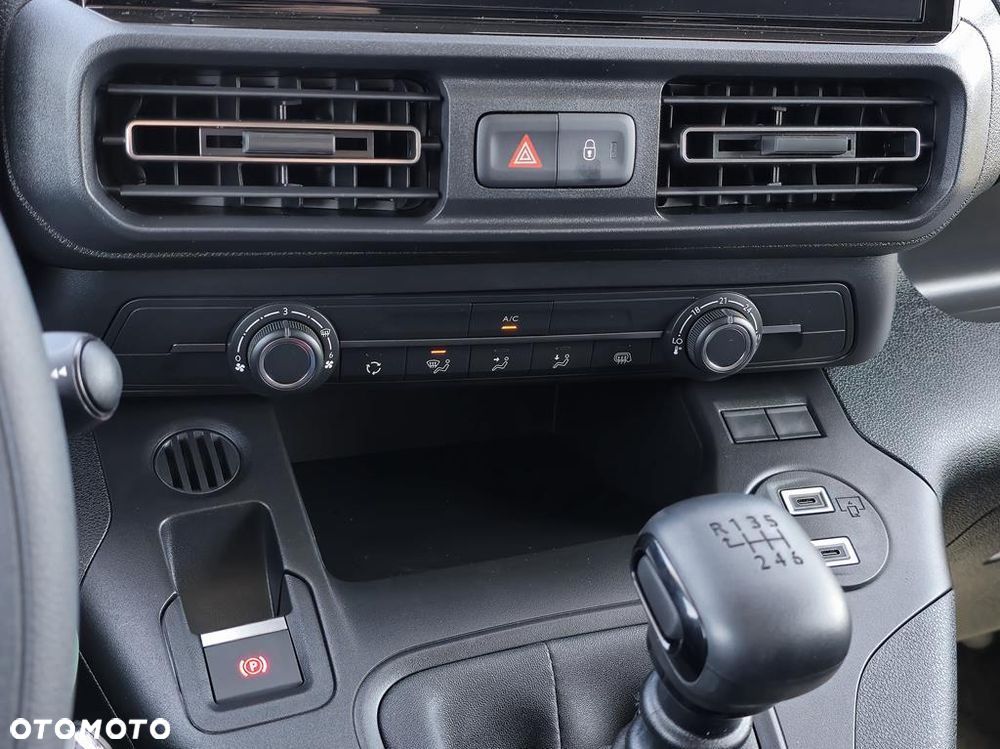 Fiat Nowy Doblo Maxi Van 1.5 BlueHDI S&S L2 - 18