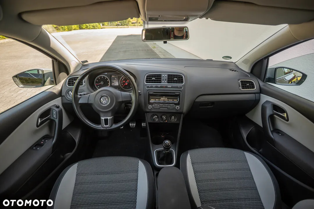 Volkswagen Polo - 14