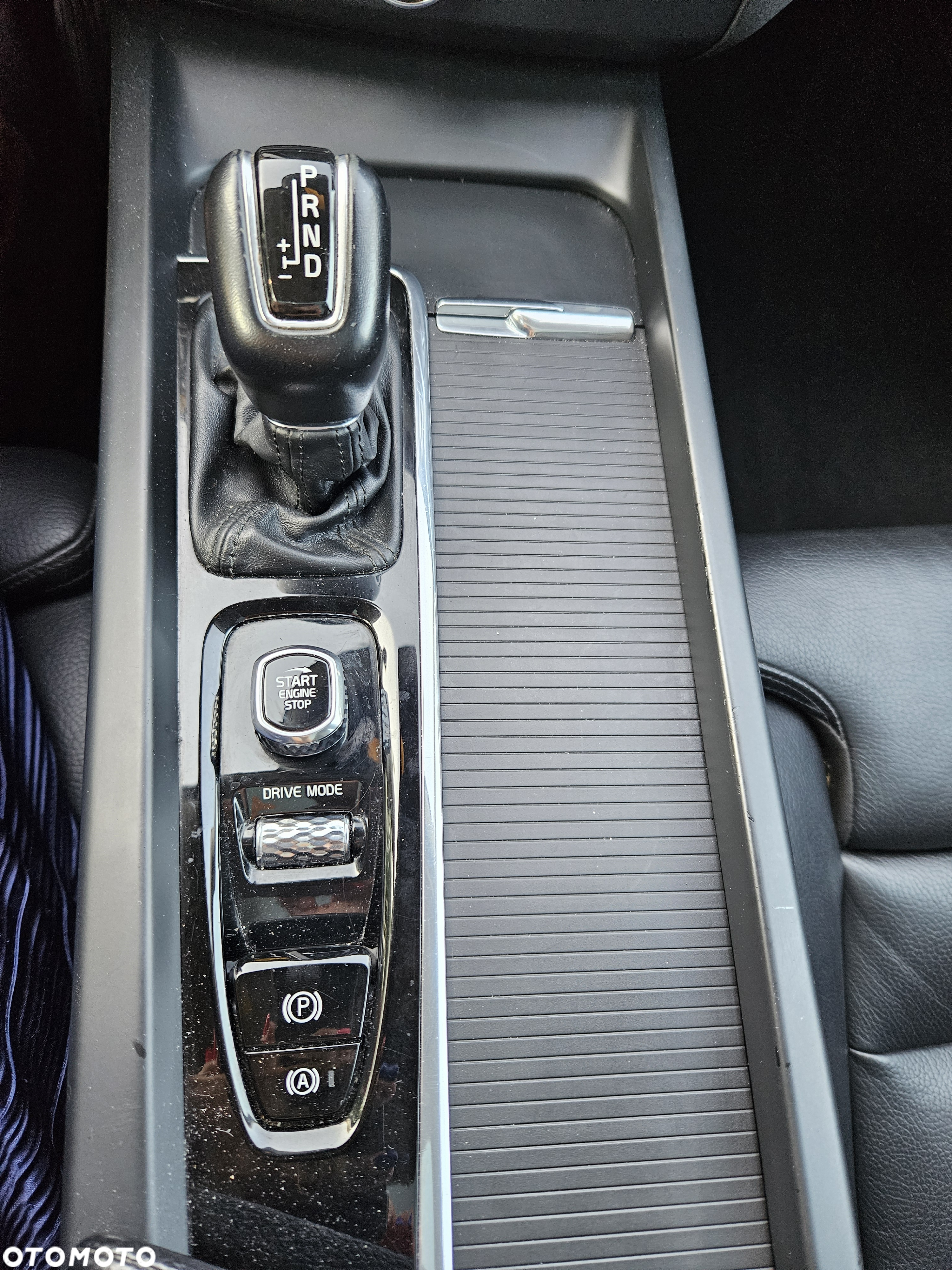 Volvo XC 60 - 30
