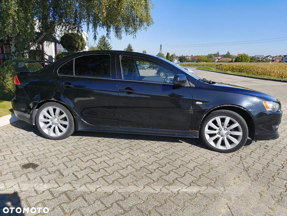 Mitsubishi Lancer 1.8 Intense - 3