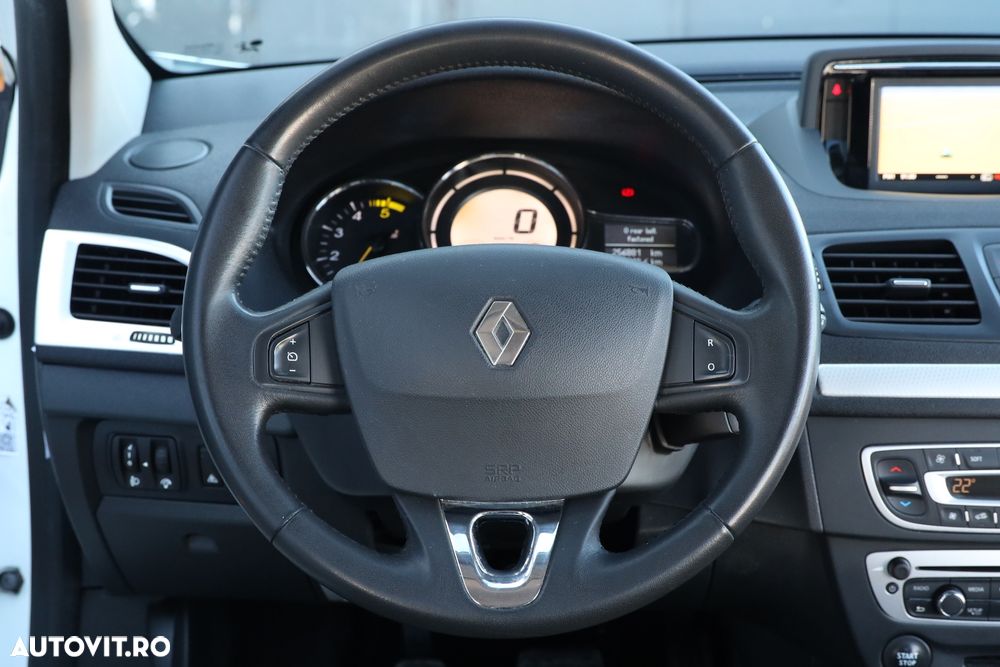 Renault Megane dCi 110 FAP Paris Business - 26